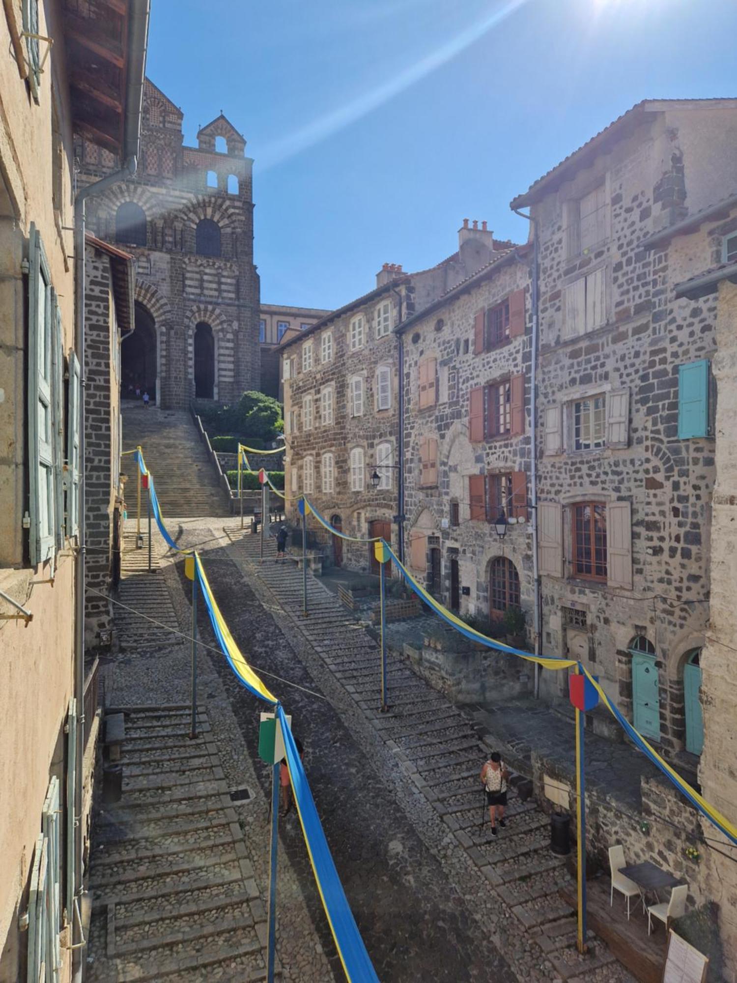 Gite Des Tables - Cathedrale, Coeur Historique, Vue Le Puy-en-Velay Luaran gambar
